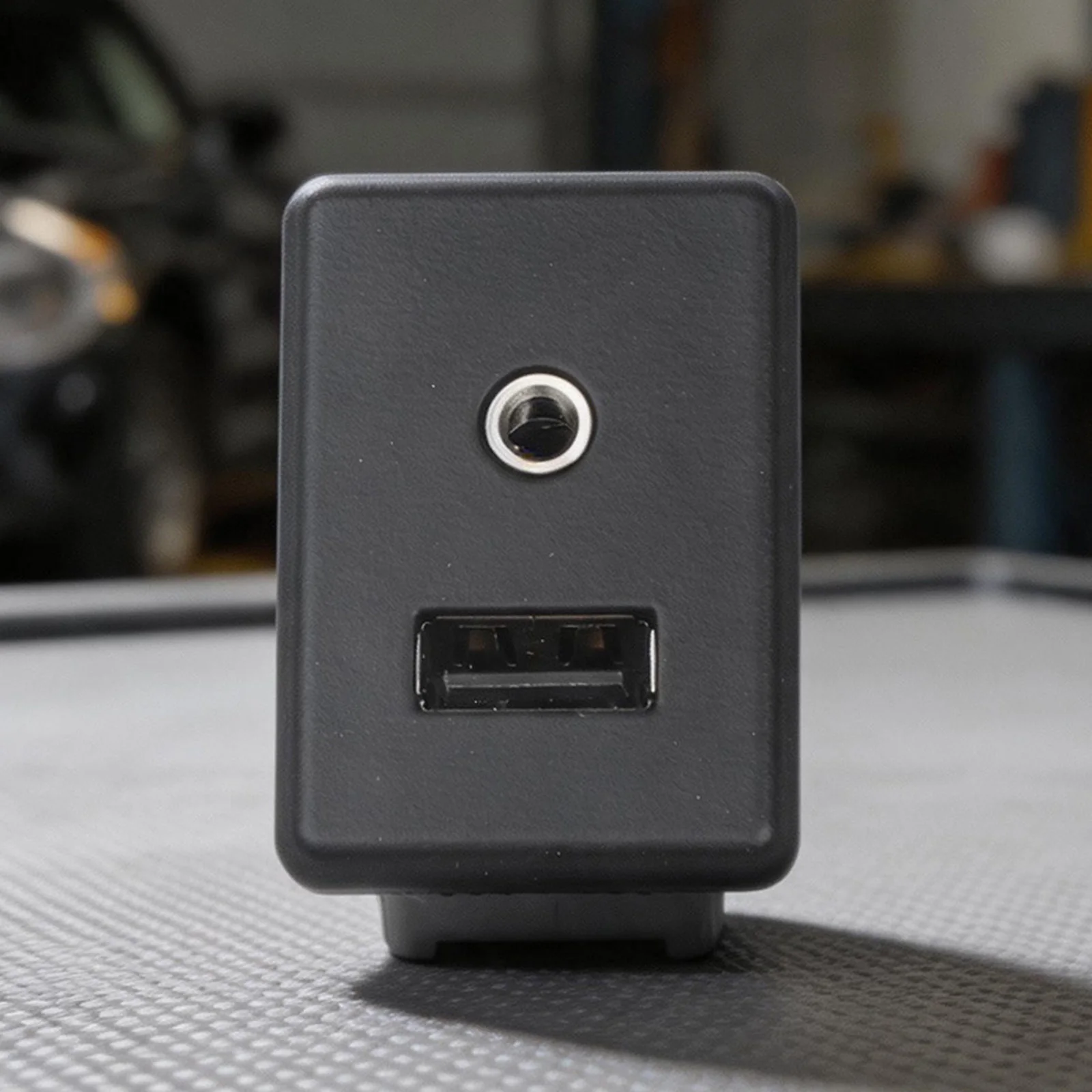 Painel de Interface USB AUX para Nissan Versa 2015-2017 Compatível com OEM 280239KF1A Instalação no Console Central