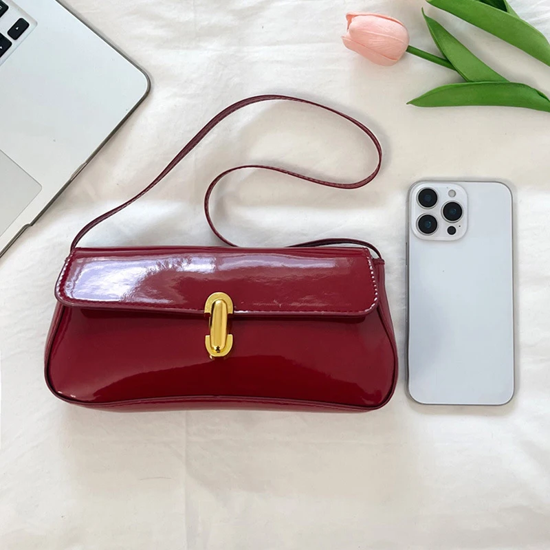 Glänzende PU-Schultertasche mit Schnalle, Damen-Unterarmtasche in Unifarbe, Elegante Vintage-Handtasche im französischen Stil für den Alltag und die Arbeit – Detail 2