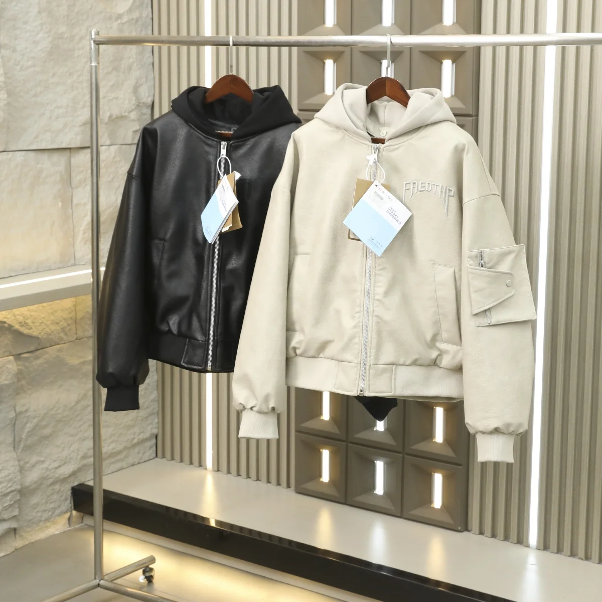 

Luxury Leather down Jaet Men's Winter Coat 90 Du down Filling Hooded Motorcycle Sle Faion Urban Polyester Fabric