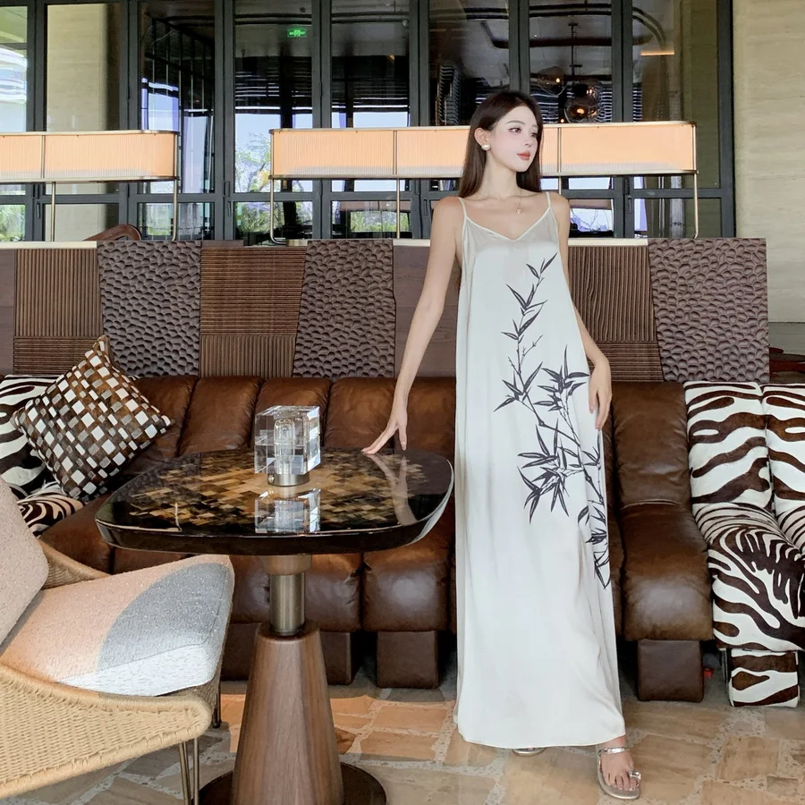 Nuevo Conjunto de Dos Piezas de Top Interior y Pantalones Cortos para Mujer, Diseño Zen Chino con Estampado de Bambú, Protección Solar, Ideal para Vacaciones, en Fibra de Poliéster