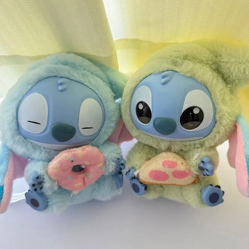 Disney Lovely Stitch nueva serie caja ciega lindo muñeco de peluche colgante útil encantador llavero la mejor decoración en el hogar