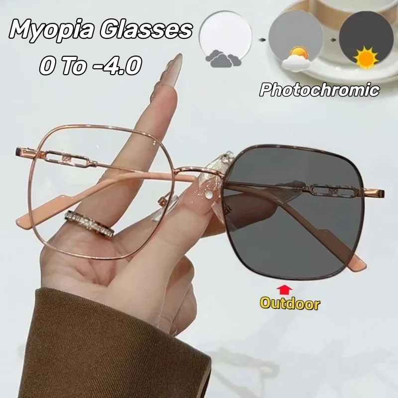 

Photochromic Retro Gold-rimmed Myopia Glasses Large Square Frame Anti-blue Light Luxury Brand Designer Popular Metal Eyeglasses