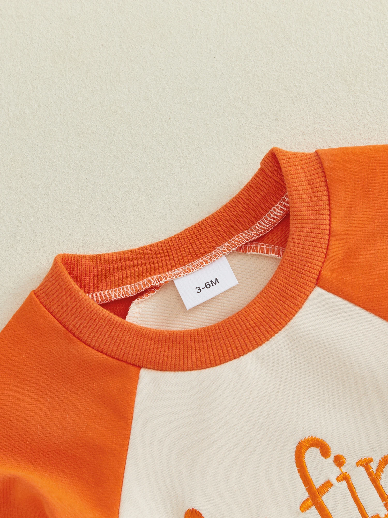 Baby-Halloween-Strampler mit Kürbis-Buchstaben-Stickerei, langer Raglan-Ärmel-Overall, niedliche Herbst-Feiertagskleidung für Kleinkinder, Jungen und Mädchen – Detail 8