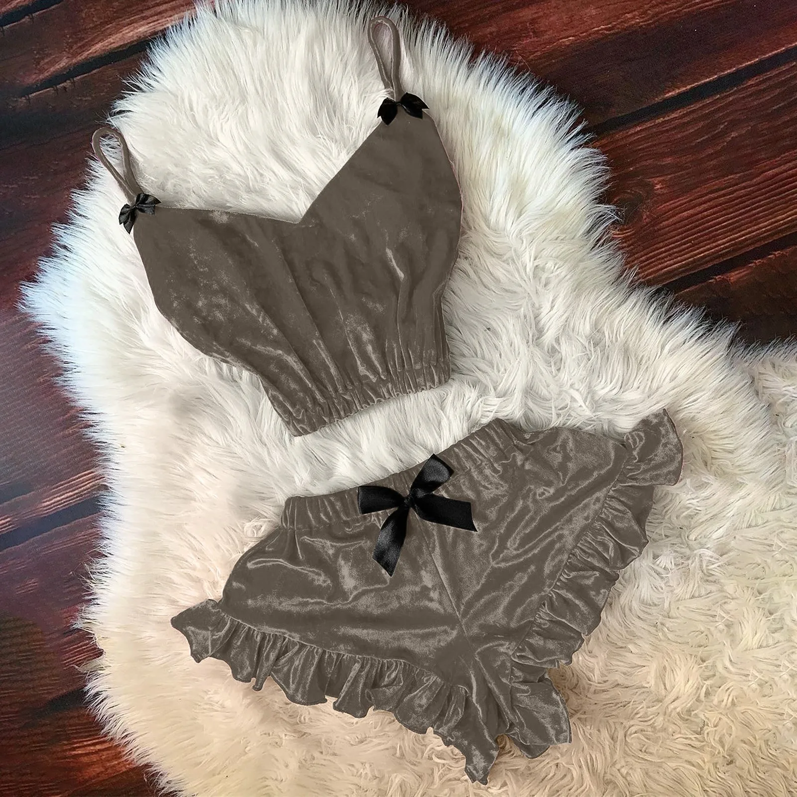 Women V-Neck Velvet Pijama Nightie Sleepwear Sexy Camisole Pajamas Bowknot Shorts Set Underwear Home Clothes Tops and Shorts