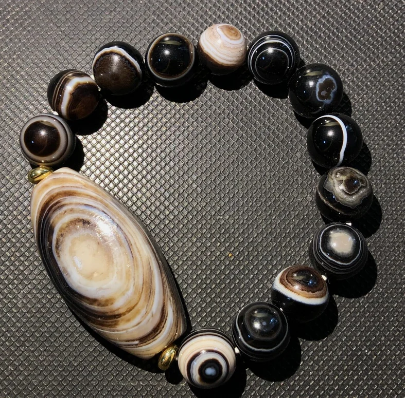 Energy Tibetan Old Agate Natural Silkworm Lines Healer Medicine dZi Beadbracelet