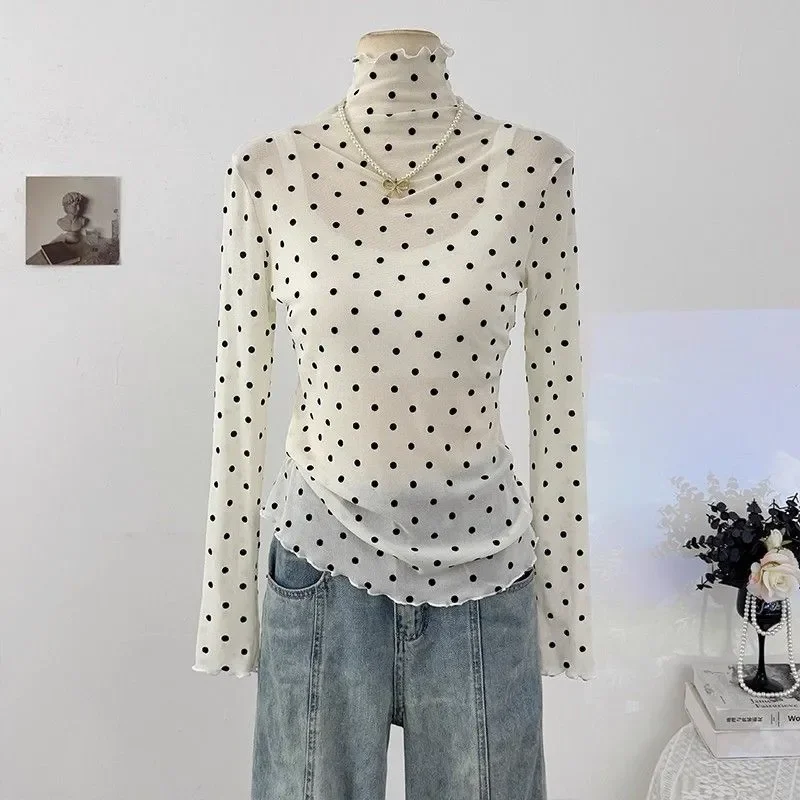 قميص أسود شبكي بياقة مدورة 2025 قميص نسائي جديد للخريف نحيف منقط داخلي بأكمام طويلة تي شيرت رفيع #1