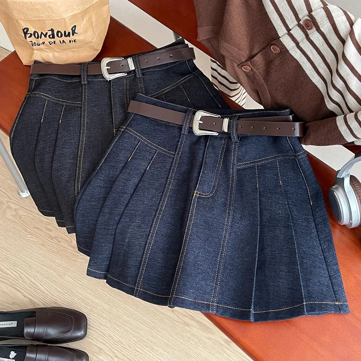 

Black Skirt for Women Summer Vintage Bright Thread Imitation Denim Pleated Short Skirts Spicy Girl Versatile A-line Skirt