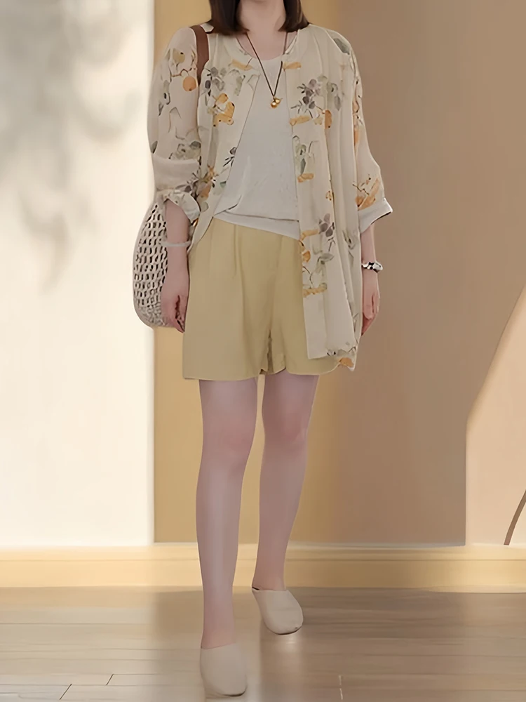 ชุดฤดูร้อนแฟชั่นสำหรับผู้หญิง ชุดกระชับสัดส่วน ป้องกันแสงแดด เสื้อและกางเกงขาสั้นสองชิ้น สไตล์ลำลองแบบสปอร์ต