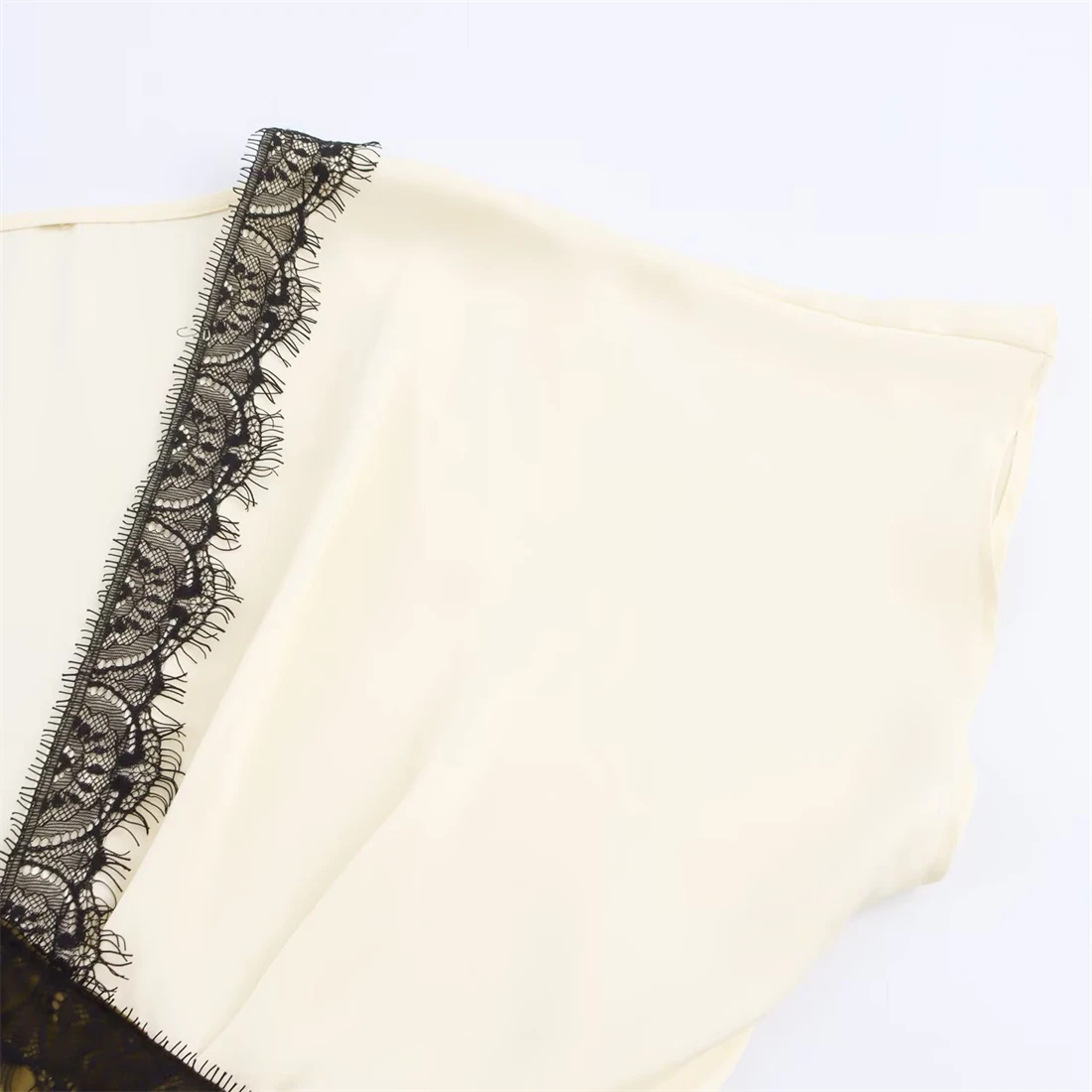 Nowa damska sukienka midi z koronką i motywem jemioły na rok 2025, z jedwabnej satyny o fakturze, o kroju A-line, idealna na przyjęcia świąteczne.