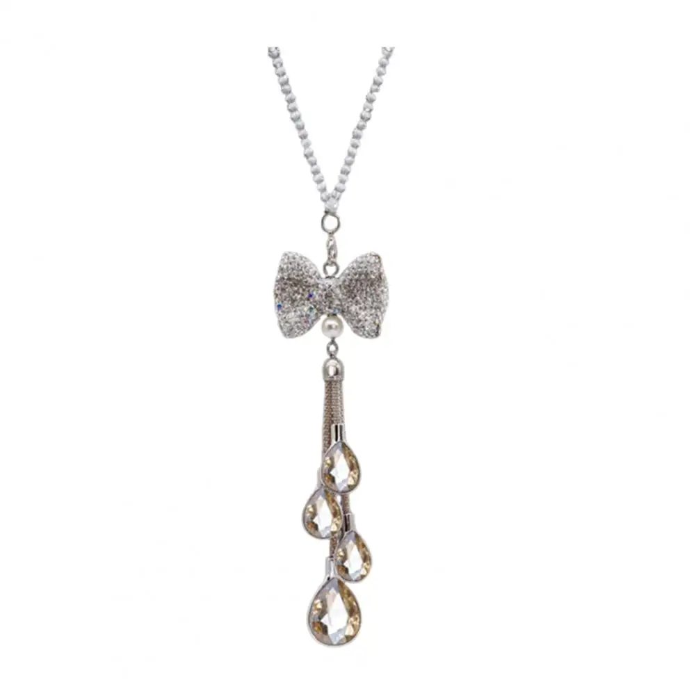 Car Mirror Accessories Automobile Pendant Bling Rhinestone Car Charm Pendant Rear View Mirror Decoration with Lanyard Easy
