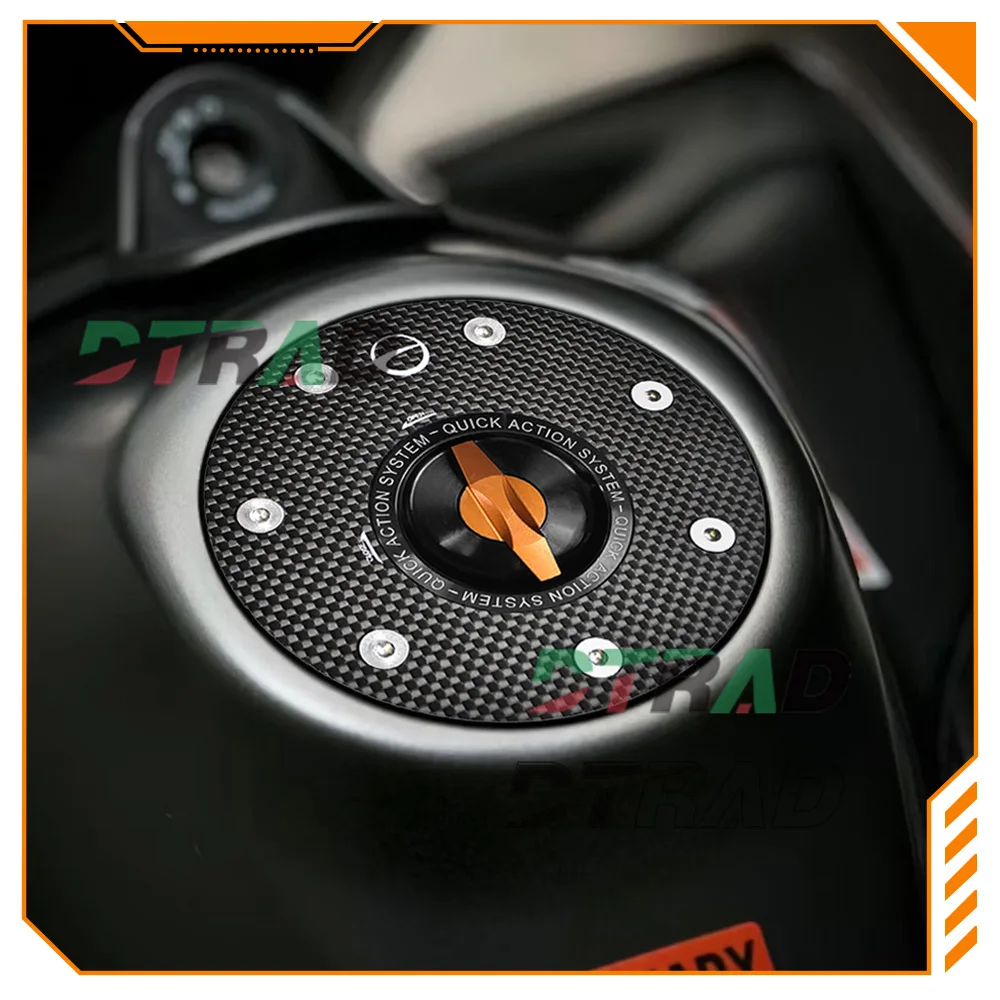 Motorcycle Carbon Fiber Quick Release Fuel Tank Cap For For RC 390 DUKE 790 890 R 250 Keyless Gas Tank Plug Oil Filler Cover