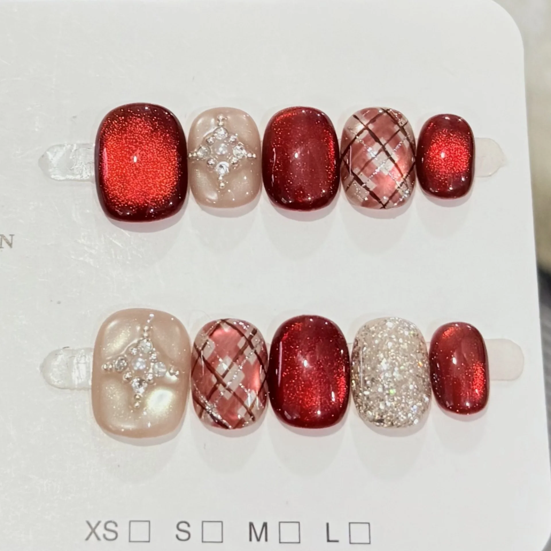 

10pcs Wine Red Handmade Nails Sets Press on Cat's Eye Short Square Round False Nails Tips with Plaid Design Rhinestone Fake Nail