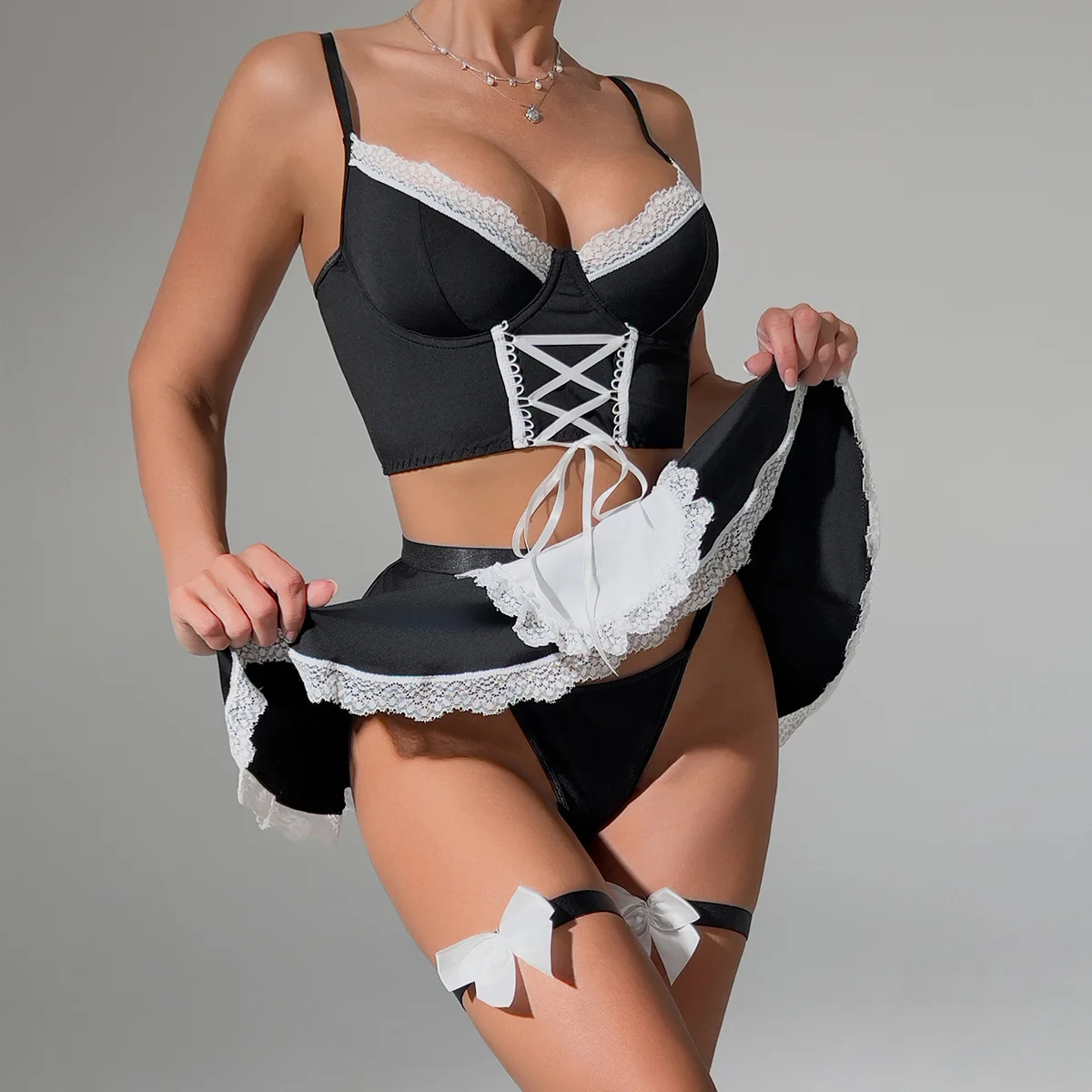 

Europe &United States Christmas Explosion Models Sexy Half-breasted Strap Maid Uniform Temptation Apron Lace Lace Four-piece Set