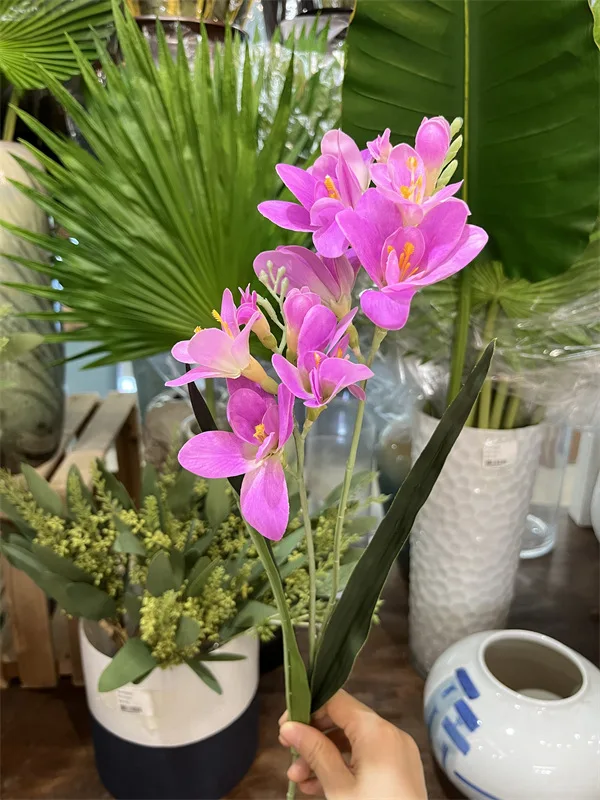 5 Stück Duftende Schneeorchidee aus Latex, Cymbidium-Orchidee, Künstliche Blumen mit Echtem Touch für Hochzeit, Party, Heim- und Tischdekoration – Detail 8