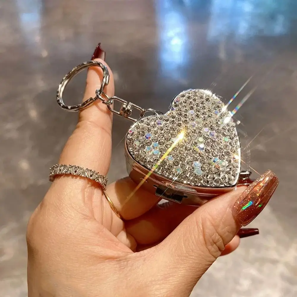 

Shiny Rhinestone Mini Metal Pill Box Blingbling Portable Travel Pill Organizer Moisture-proof Heart Shape Medicine Storage Box