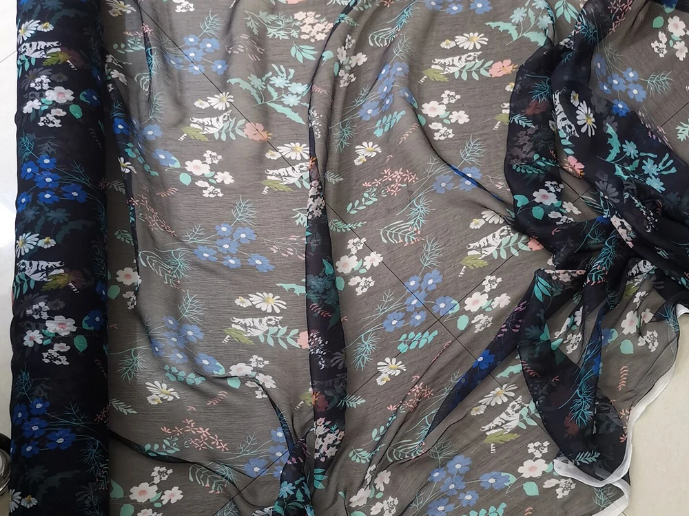 1 meter X 1.32 meter Retro Floral Silk Georgette Wrinkled Fabric Natural Silk Crinkled Chiffon