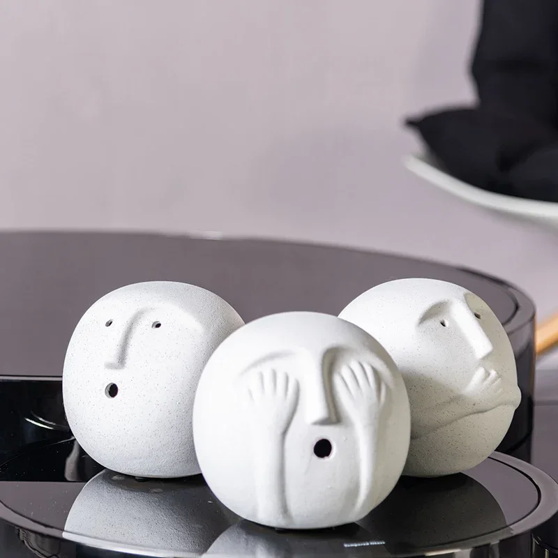 Round Cartoon Head Sculpture Home Living Room Study Desk Coffee Table Office Accessories Book Nook Modern American Decorations