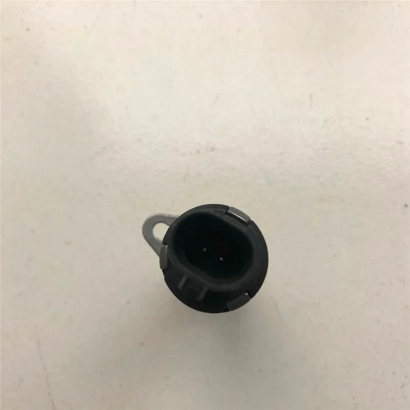 

Car Oil Control Valve Engine Oil Valve 10163262 For SAIC Roewe 350 MG3 MG5 1.5L