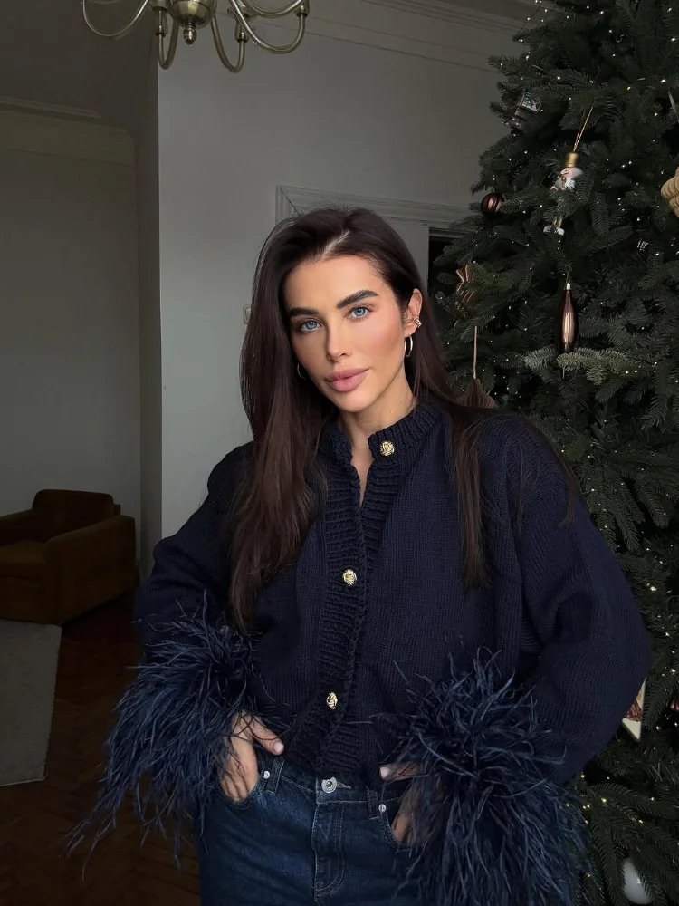 

Women Feather Patchwork Knitted Cardigan Chic O-neck Long Sleeve Single-breasted Short Sweater 2025 Lady High Street Knitwear ﻿
