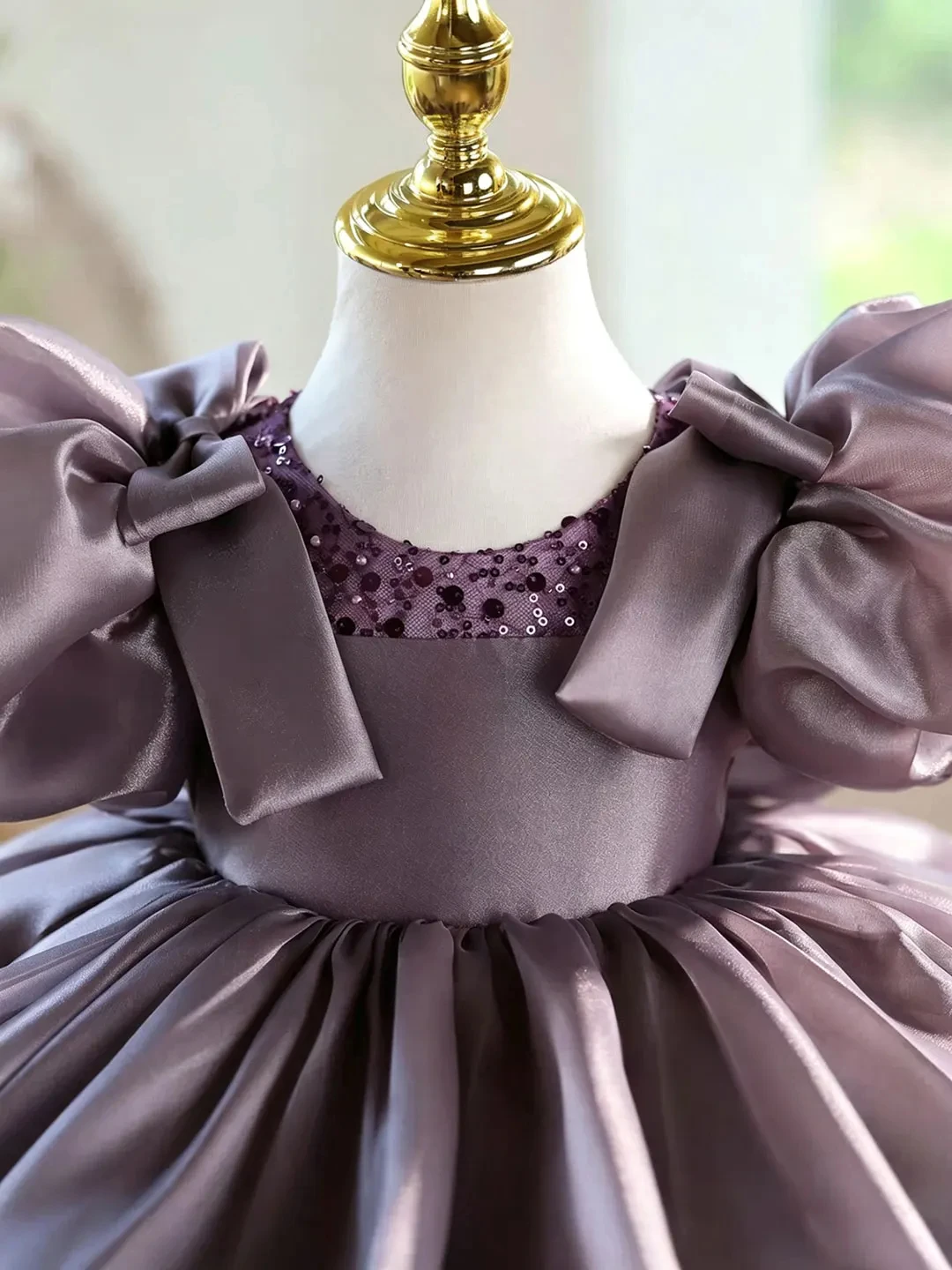 Customized Purple Flower Girl Dress For Wedding Satin Bow Glitter Short Sleeve Knee Length Kids Birthday First Communion Gown