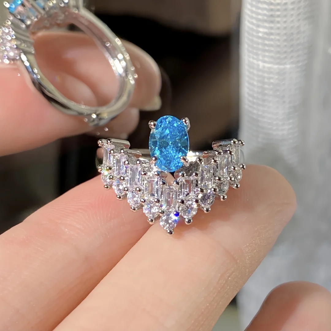 925 Sterling Silver Light Luxury Fashion V-shaped Ice Cut Blue Zircon Oval Ring, Crown Diamond Ring for Women with Red Corundum