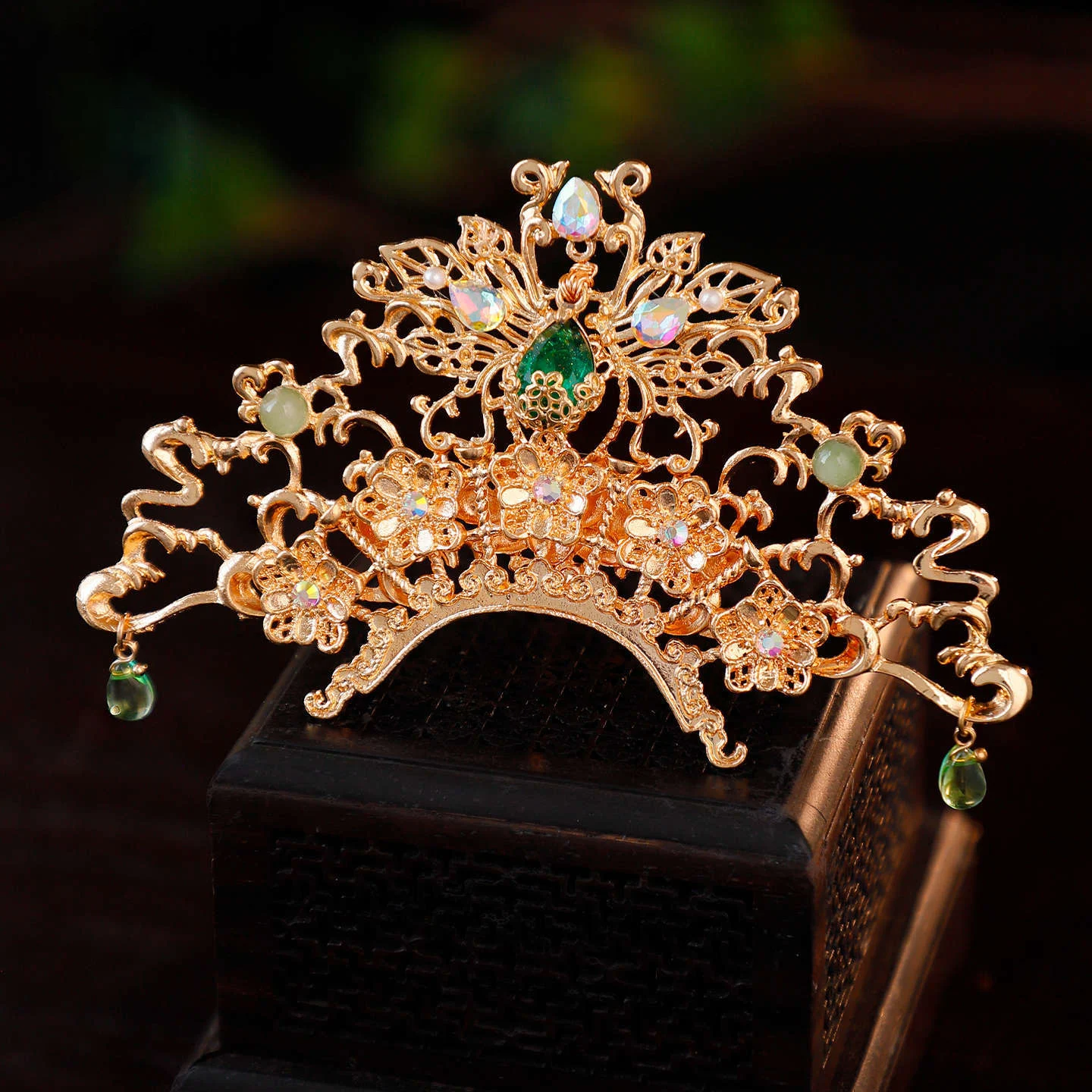 Traditional Chinese Palace Headdress Handmade Alloy Ancient Style Hanfu Hairpin for Women Festival Wedding and Stage Wear view 6