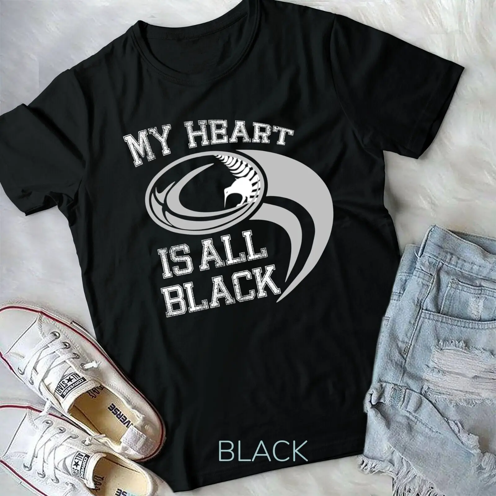 

My heart is all black - Rugby New Zealand FanUnisex T-shirt