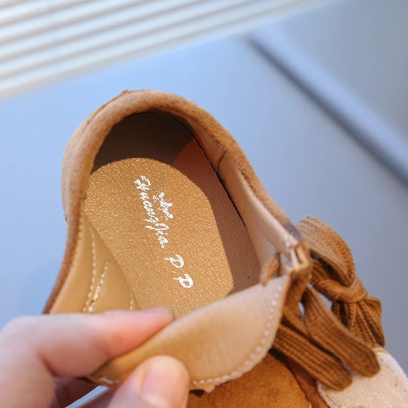 2026 Retro Kinder-Freizeitschuhe mit breiter runder Zehenpartie, weicher Sohle und Kunstleder für den Frühherbst – Allround-Schuhe für Jungen und Mädchen aus Wildleder – Detail 13
