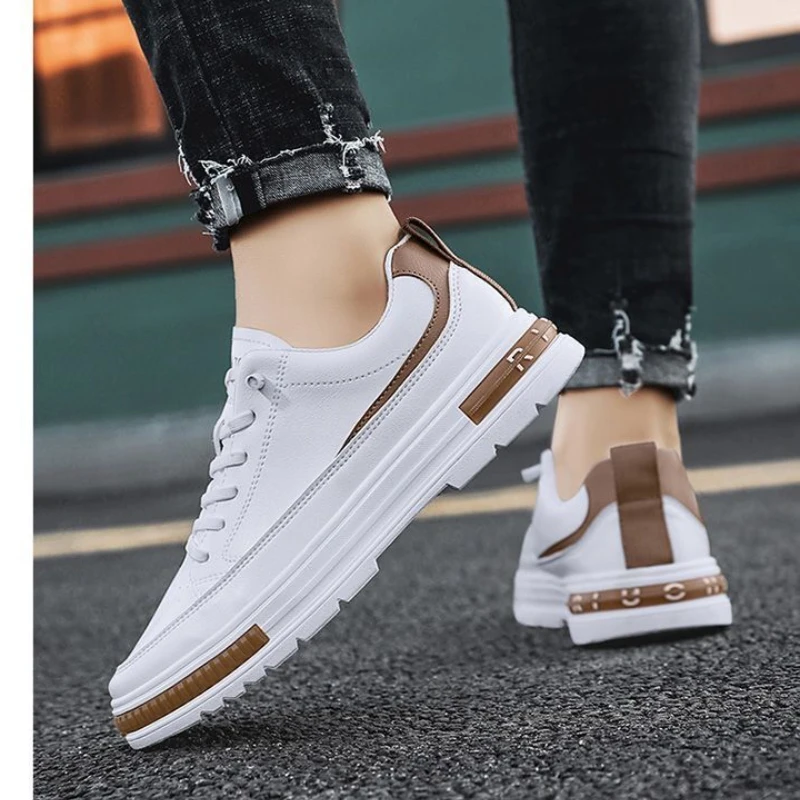 Trendy new male white shoe Travel thick soled non slip footwear Fashion versatile sneakers Casual comfort men's loafers Zapatos