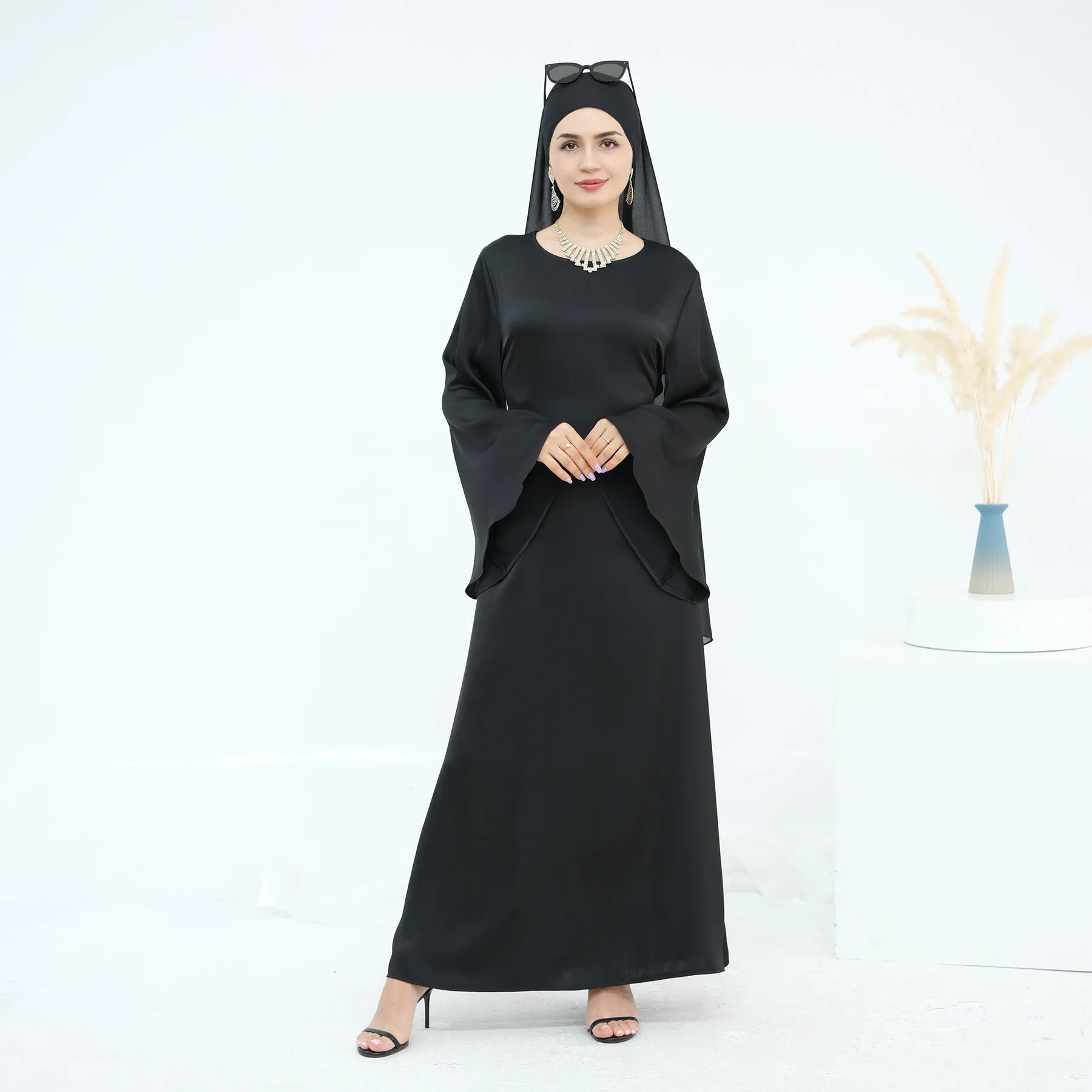 عباية عباية إسلامية جديدة للخريف فساتين عباية أنيقة بسيطة مصنوعة من البوليستر لفصل الصيف والخريف متوفرة فستان عبايات