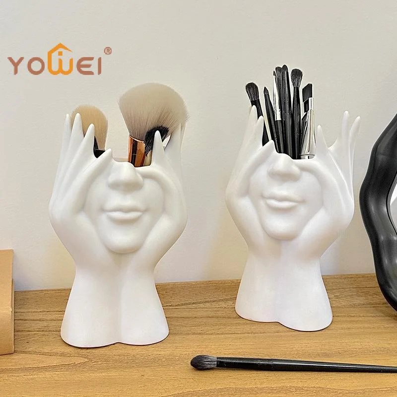 Latest ​Vinyl Figure Storage Holders Creative Human Body Art Styling Office Organizers Multifunctional Makeup Brush Holder