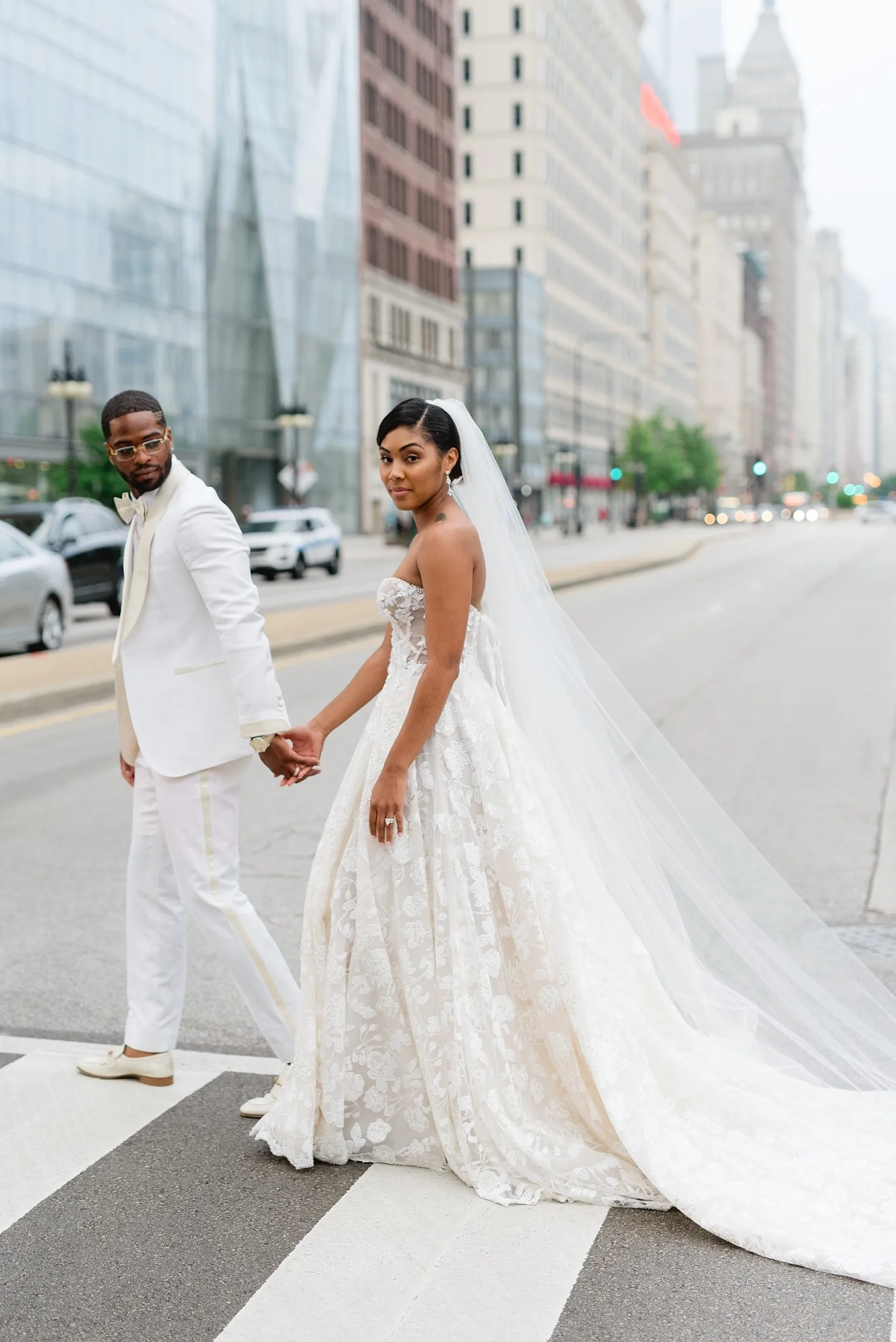 Trajes de boda blancos para novio, Blazer de un botón, doble ventilación, esmoquin, traje de boda, chaqueta de 2 piezas + Pantalones