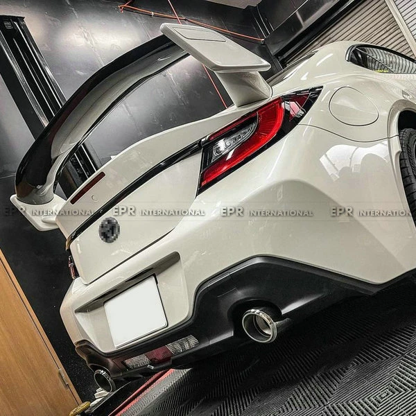 

suitable for New Subaru BRZ ZD8 GR86 ZN8 RS Type Carbon Fiber Rear Spoiler (Blade Carbon)