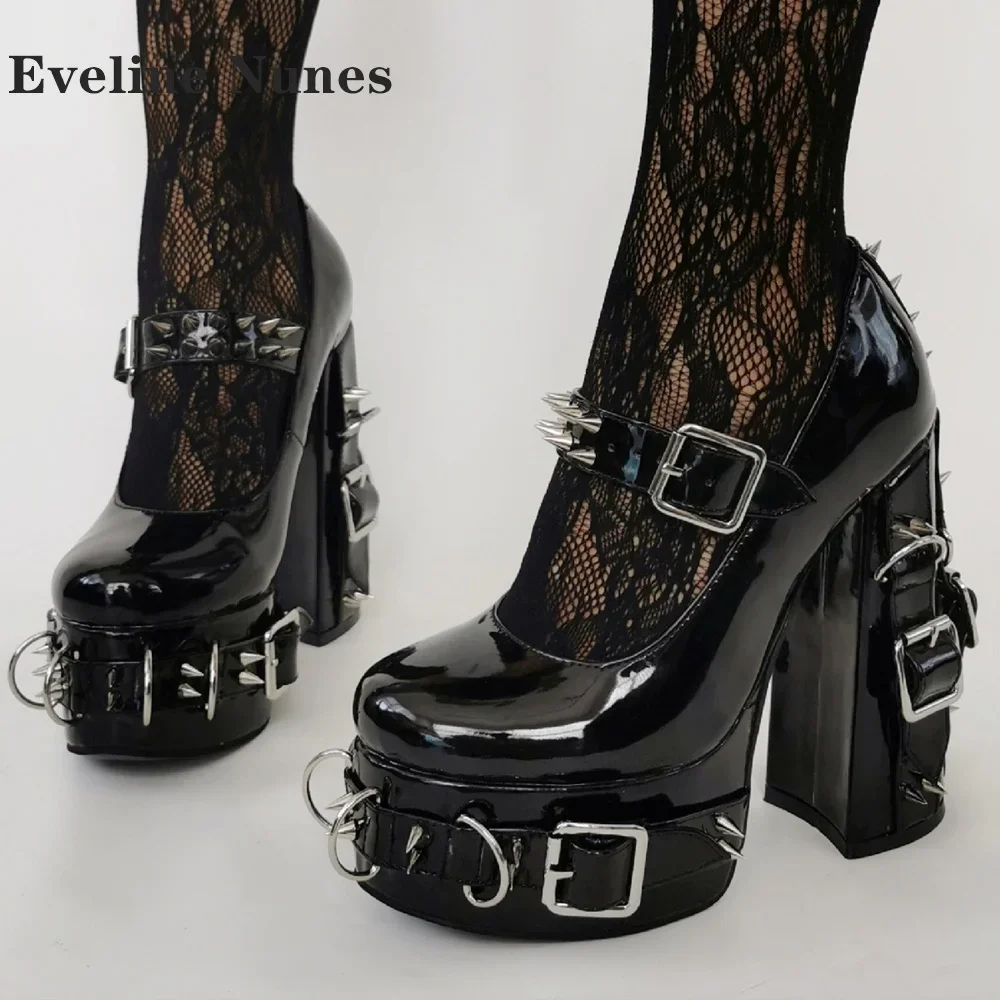 

Round Toe Buckle Strap Punk Sandals Rivet Metal Decoration Platform Sexy Pumps Plus Size Spicy Girl 2025 summer New Style Trend