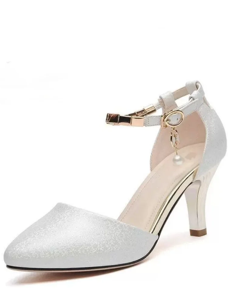 

Ladies' sandals and high heels