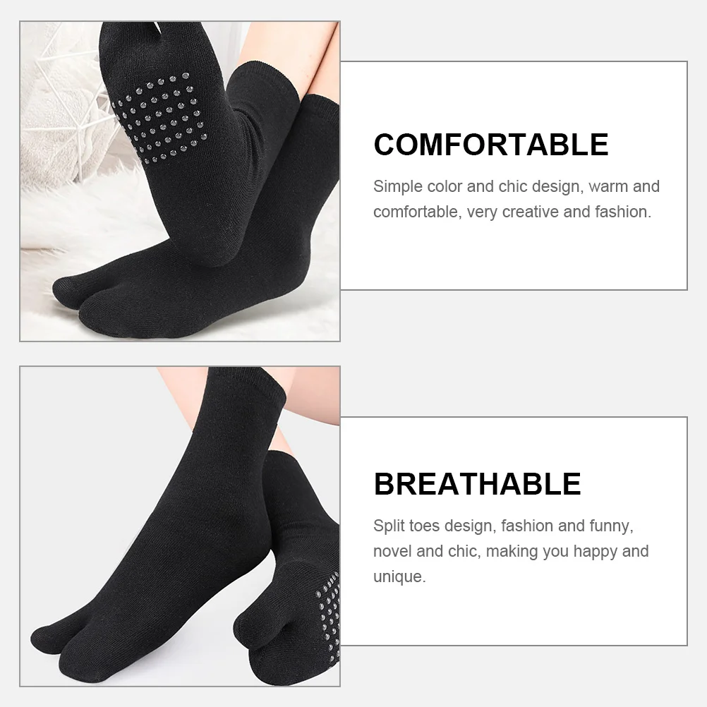 2 Pairs Tabi Socks One Size Fits Most Toe Separator Sole of Foot for Men Separated Women Silica Gel