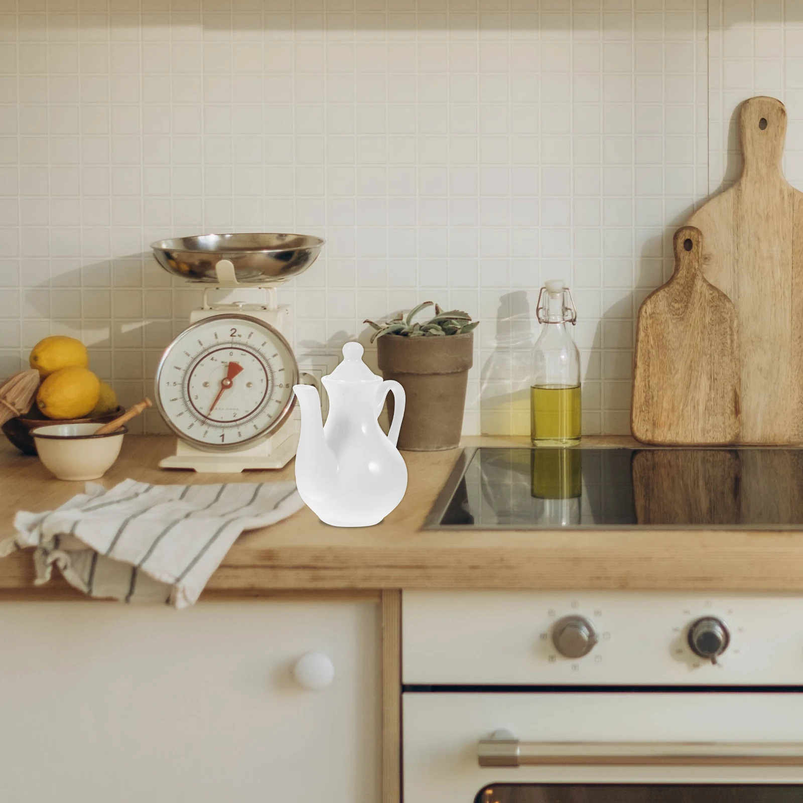 

2Pcs Pure White Sauce Container Vinegar Dispenser Multipurpose Kitchen Spice Jar Oil Olive Oil Condiment Storage Bottle