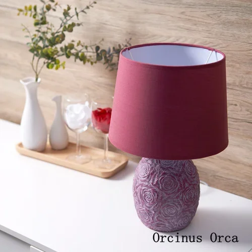 Modern Simple Romantic Rose Table Lamp Girl Bedroom Bedside Lamp American Creative LED Red Ceramic Table Lamp