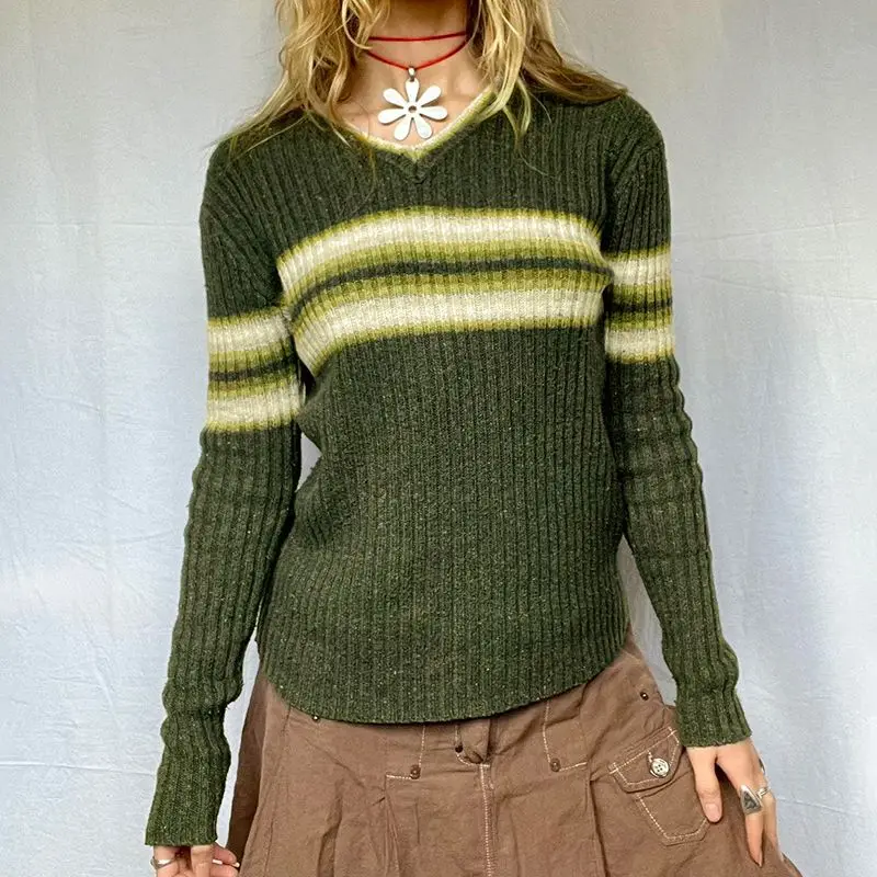 

Vintage Style Contrast Striped V-neck Sweater Women's Autumn and Winter Warm Slim Knit Top