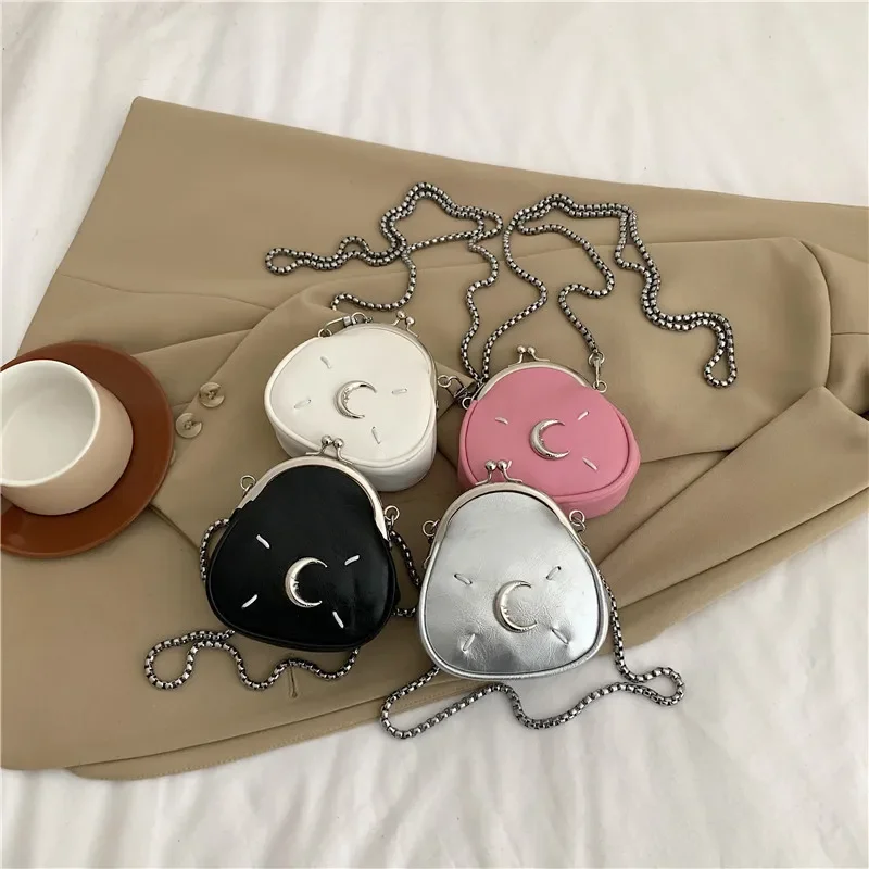 Korean Metal Moon Aesthetic Women Coin Purse Lipstick Bag Y2k Chain Luxury Mini Crossbody Bag Clamping Shell Bag Girl Gift