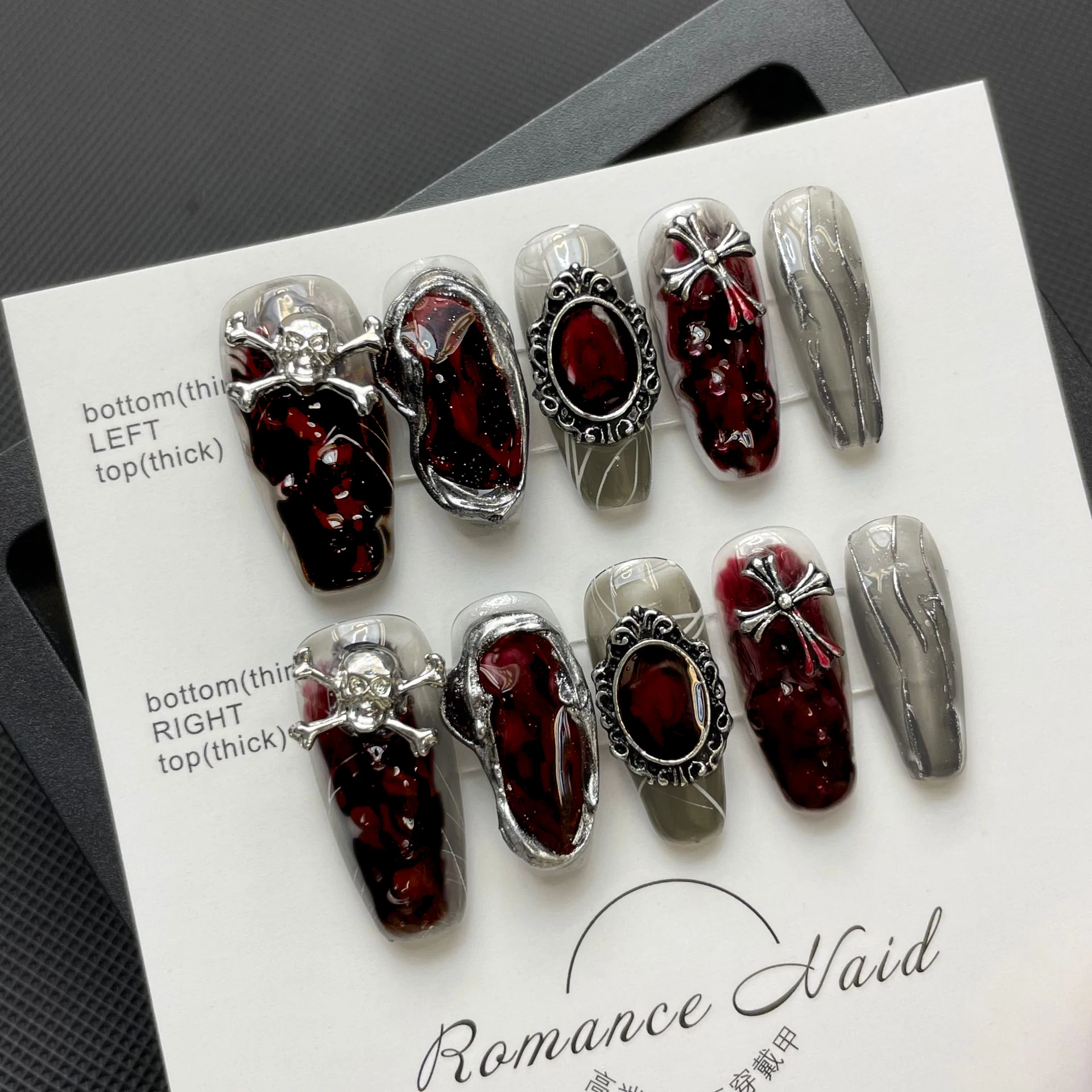 

10pcs Halloween Bat Press on Nails Almond 3D Decorated Nail Tips Rivet Goth Bone Pattern Handmade Y2K Fake Nails Wearable 네일팁