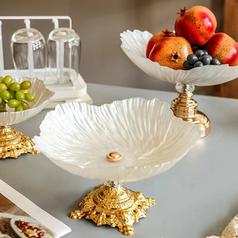 Simple Elegant European Glass Candy Bowl Fruit Dish Nut Tray Centerpiece for Living Room Coffee Table Showroom Decoration