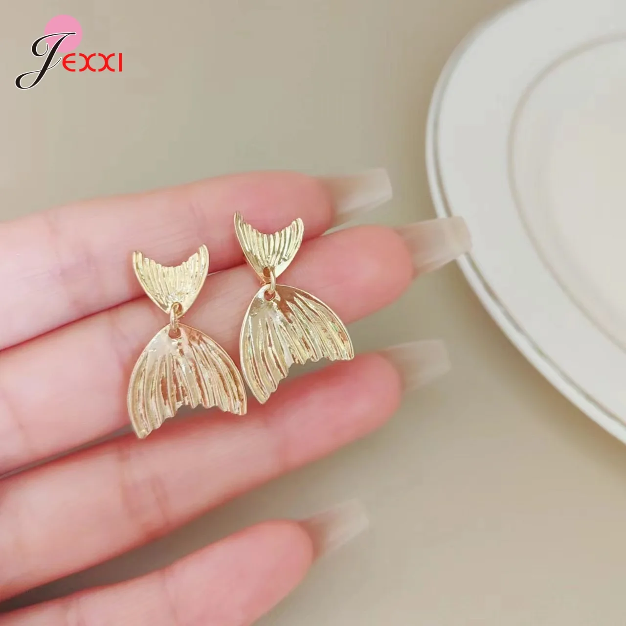 Pure 925 Sterling Silver Fine Jewelry Silver Gold Colors Option New Trend Fish Tail Stud Earrings for Women Gift Party Accessory