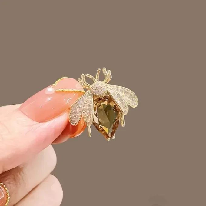 Fashionable Little Bee Insect Brooch Exquisite Crystal Rhinestone Brooch Luxury Women's Wedding Jewelry Gift