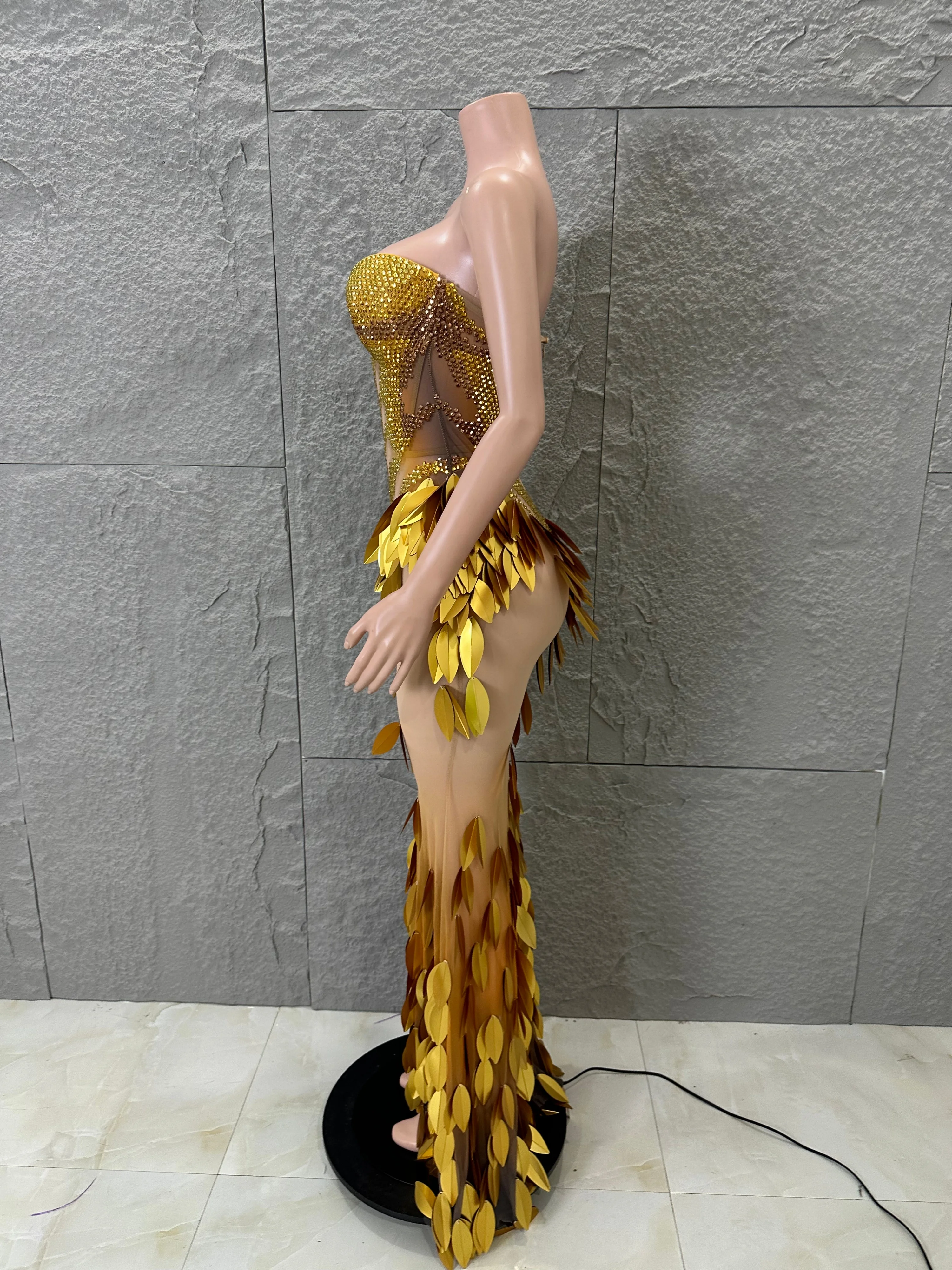 Gold Sheer Mesh Strapless Dress for Women Full Crystal Beaded Leaf Bodycon Mermaid Outfit Sophisticated Stage Performance Costum