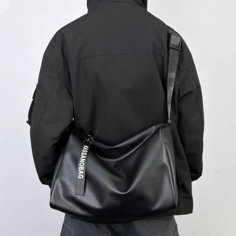 

【Spot goods】New large-capacity -body bag texture fitness bag men's high-end soft leather fashionable shoulder bag simple trend