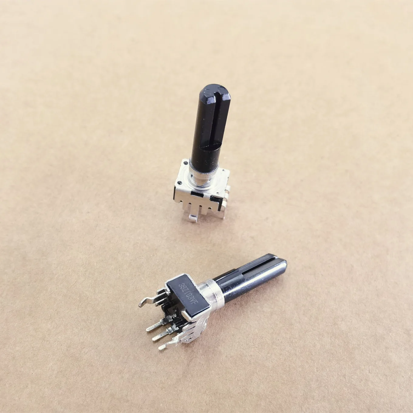 Original new 100% mixing console RK09 3pin gain potentiometer Z10K C10K B50K Z5K A10K B10K A20K B20K C20K (SWITCH)