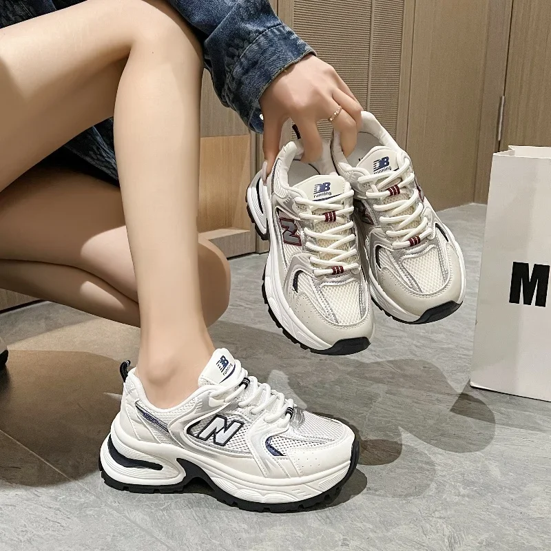 2024 New Luxury Thick Sole Sneakers Fashion Solid Color Sports Shoes Women\'s Mesh Breathable Thick Sole Tennis Vulcanized Shoes