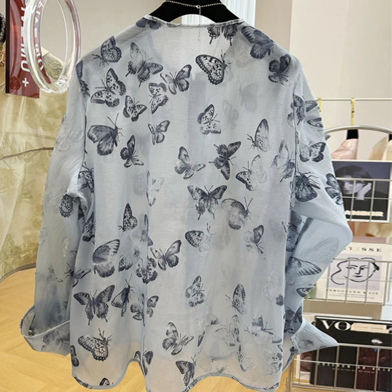 Camisas con estampado de mariposa para mujer, Blusa de manga larga con cuello redondo, Tops de tul con protección solar, temperamento de moda de verano