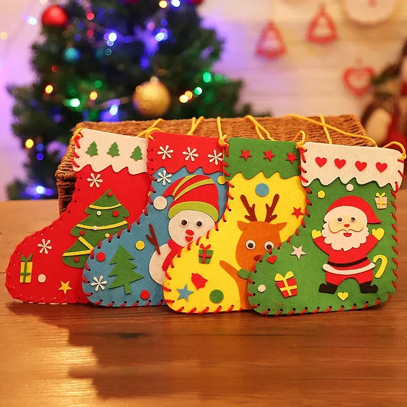 Calzini natalizi in tessuto Non tessuto stile 7 bambini di natale borsa in materiale fatto a mano fai da te calzini cuciti per l'asilo regalo fatto a mano